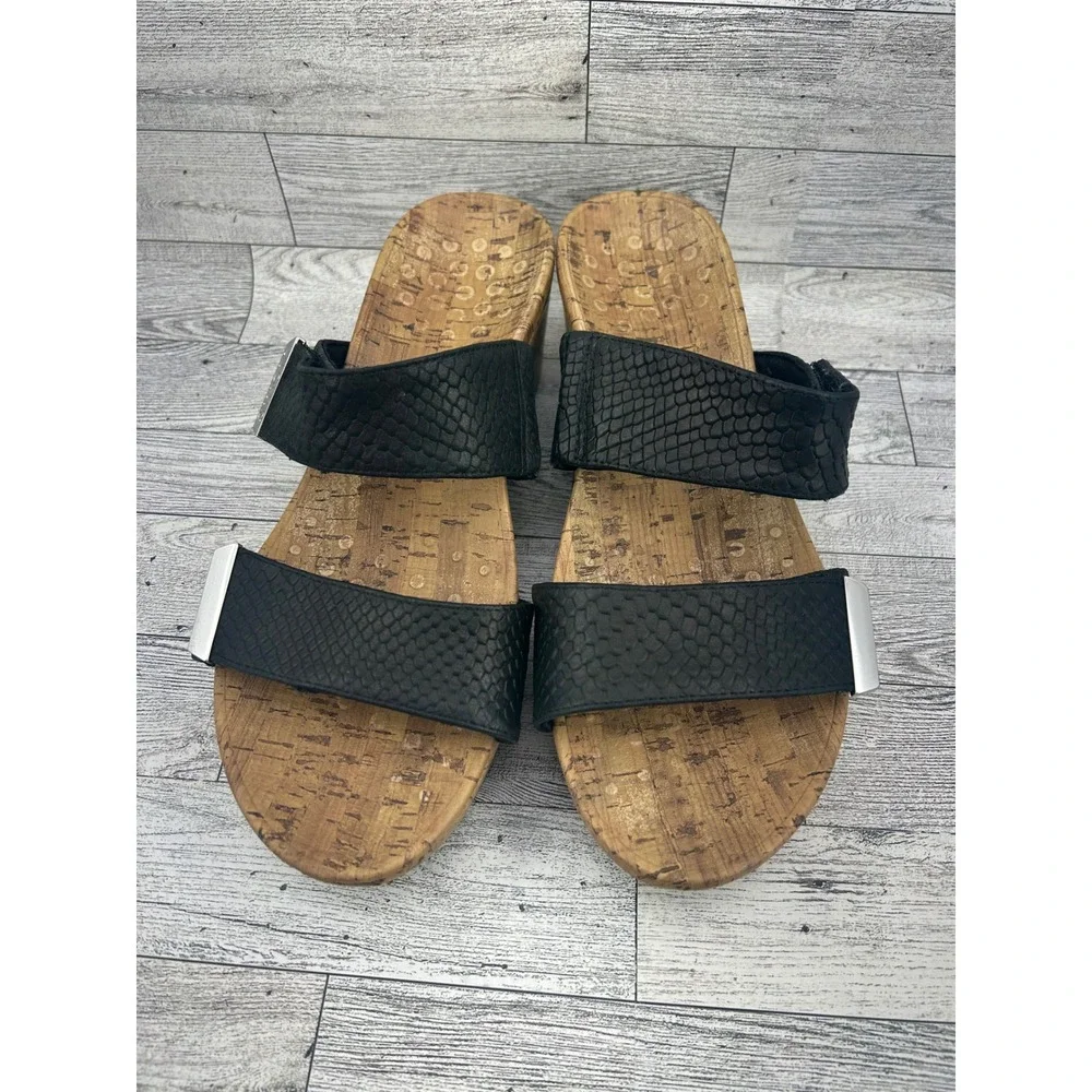 Vionic print slide weather